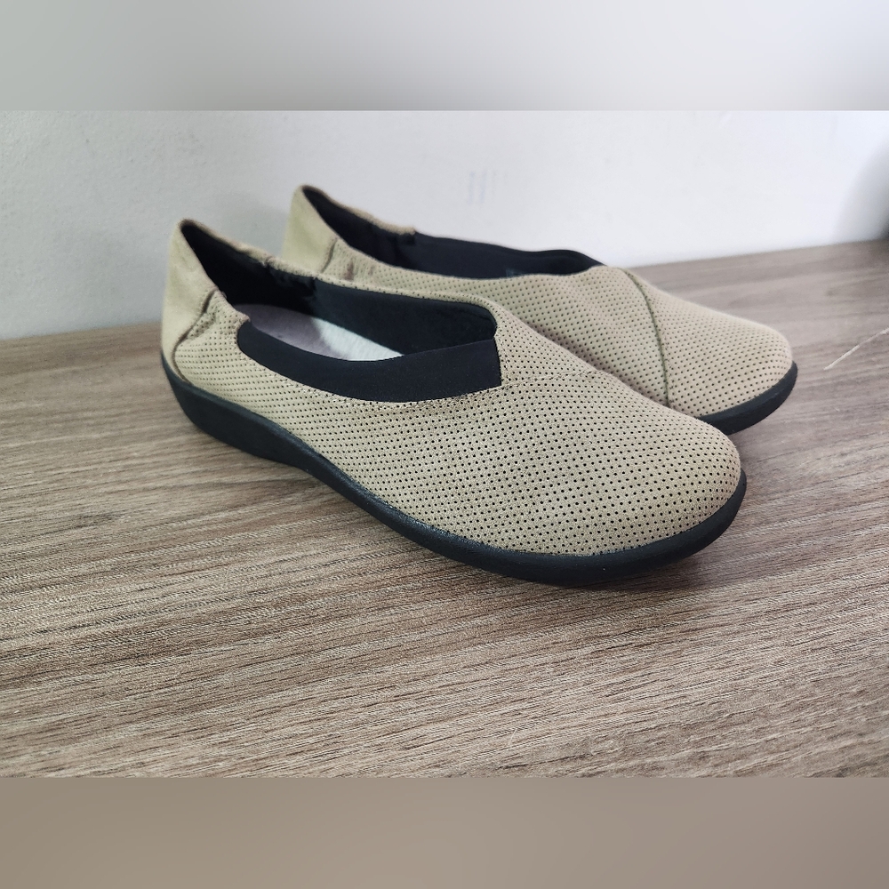 Clarks Cloudsteppers Sillian Jetay Bone Ballet Flat Shoes